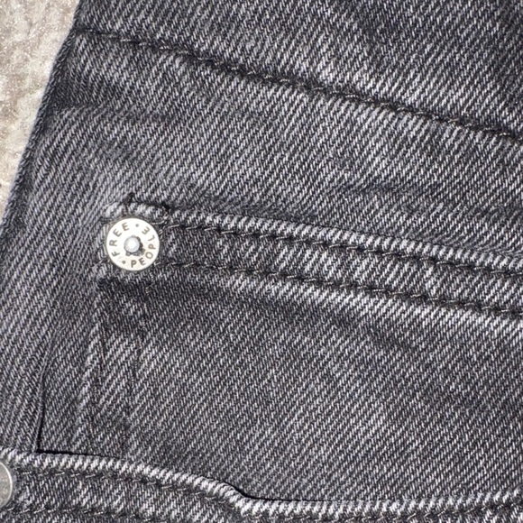 Free People Charcoal Black w grey undertone Mini Skirt has pockets + belt loops - Picture 7 of 11